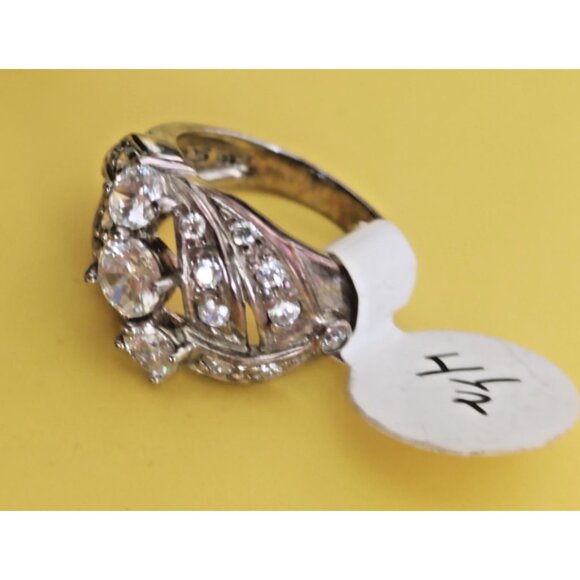 925 Sterling Silver Women's Ring size 4.5 Cubic Zirconia Cluster - Picture 4 of 9